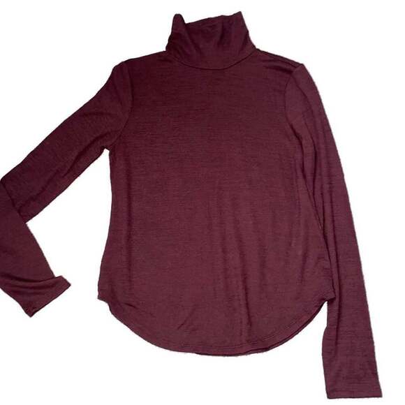 Banana Republic Sweaters - Banana Republic Burgundy Dolphin Hem Turtle Neck Sweater